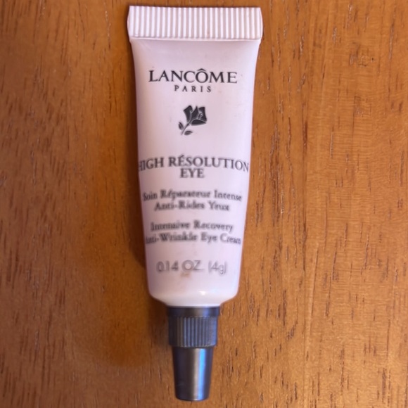 NIB Lancôme skincare bundle plus Lancôme brush - Picture 4 of 16